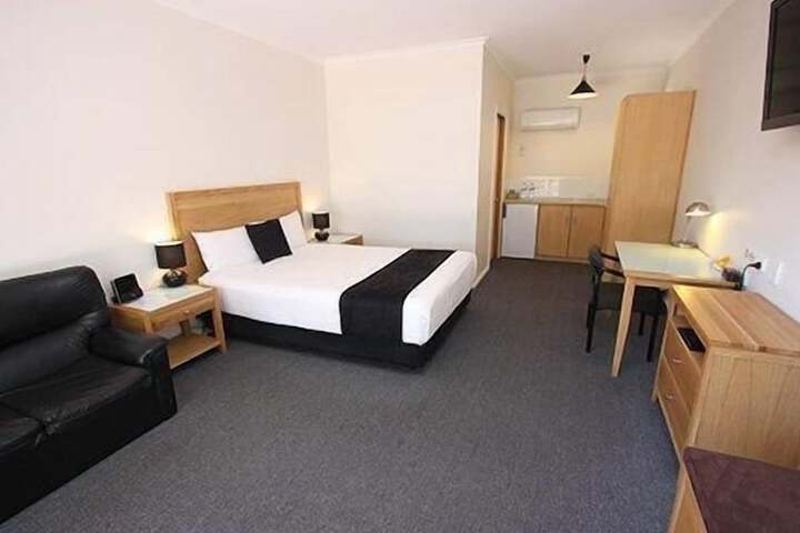 Room 14 of 35