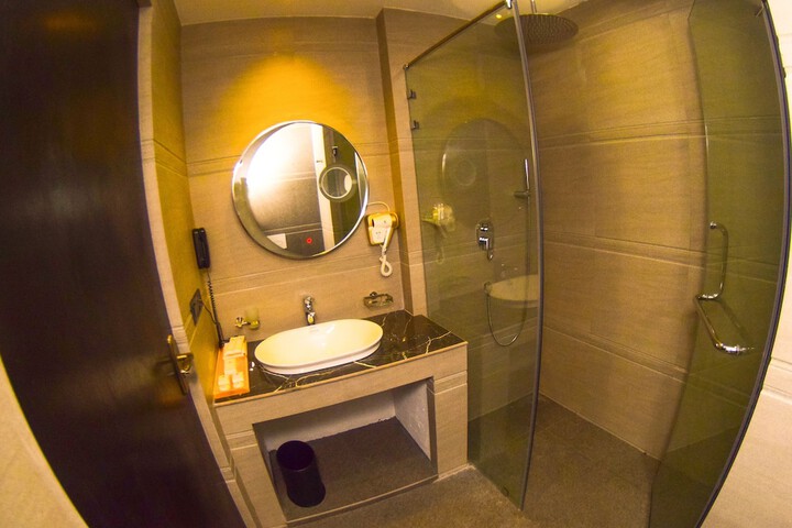 Room 40 of 73