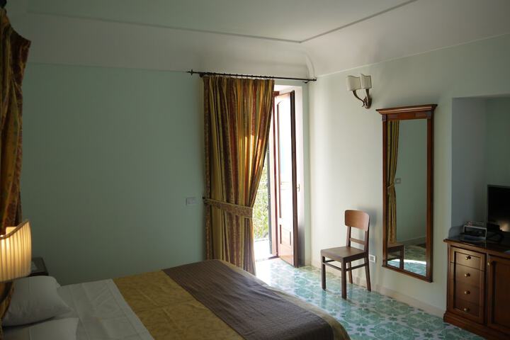 Room 28 of 88