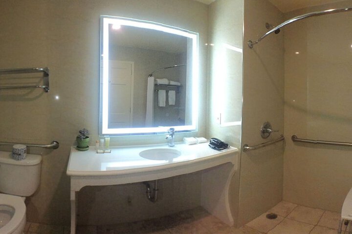 Room 65 of 89