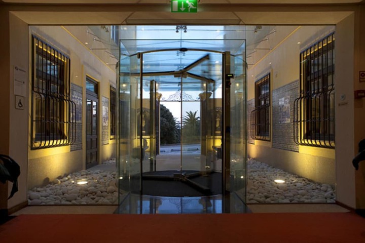 Hotel 2 of 39