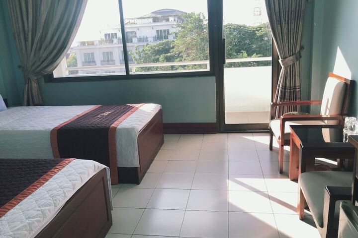Room 7 of 30