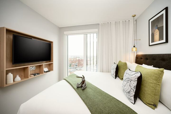 Room 51 of 82