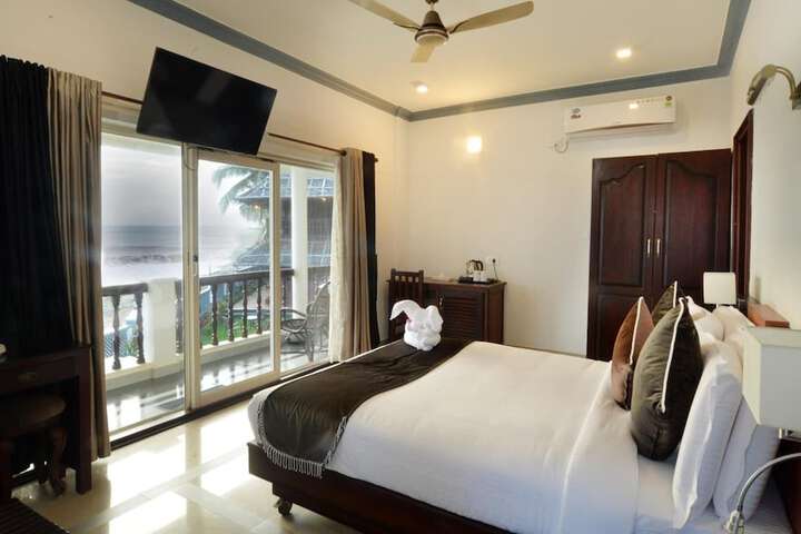 Room 7 of 42