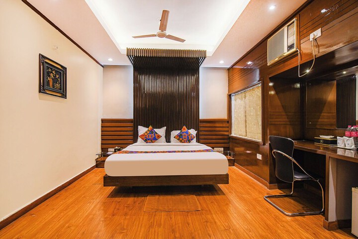 Room 34 of 53