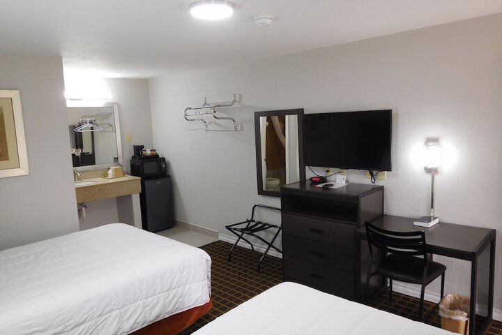 Room 3 of 12