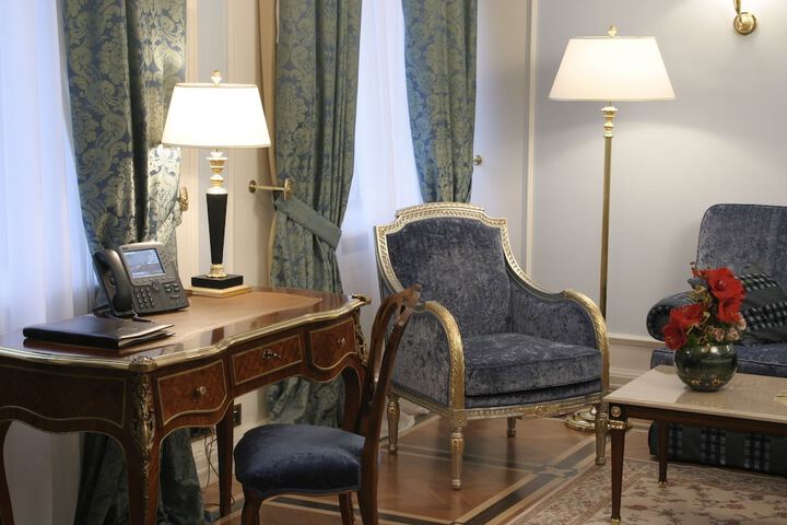 Room 9 of 64
