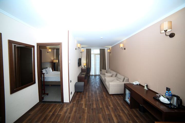 Room 56 of 104