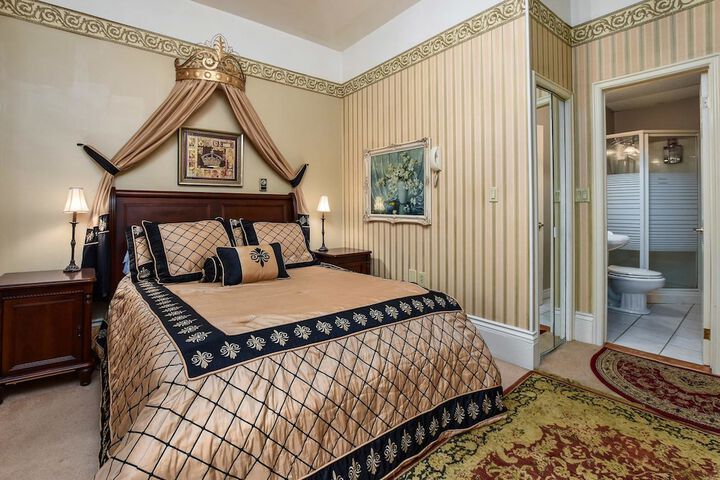 Suite 35a The V I P Guest Suite (11 of 52)