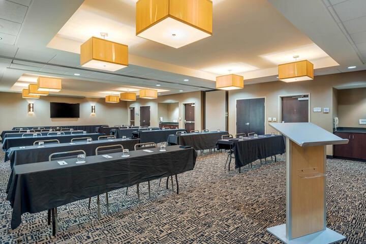 Meeting facility