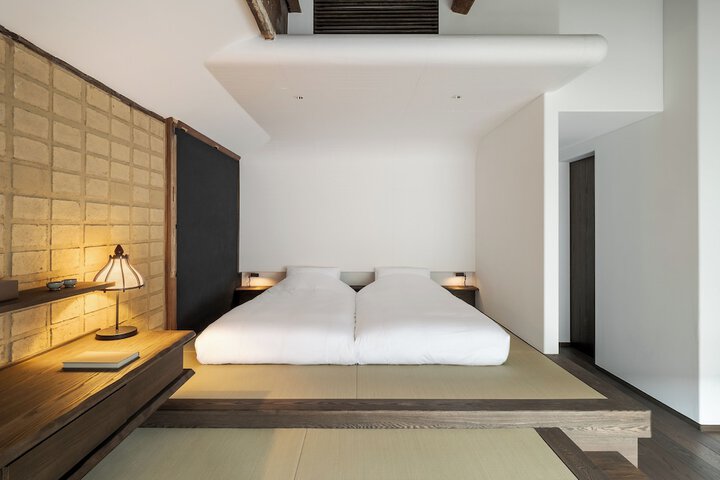 Room 6 of 43