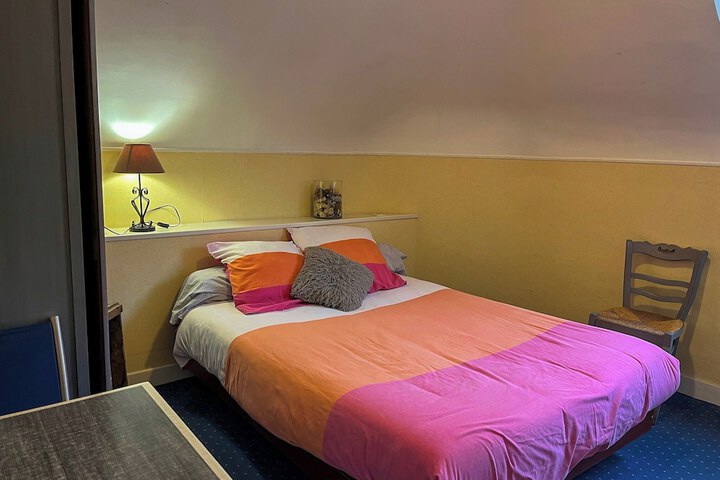 Room 10 of 52