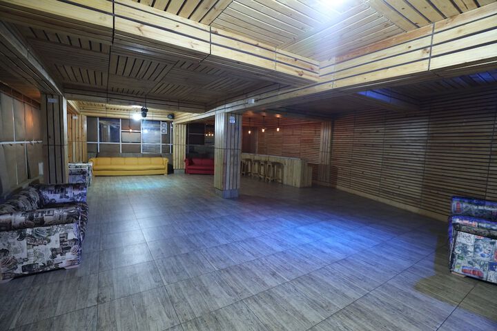 Ballroom/Hall 14 of 23