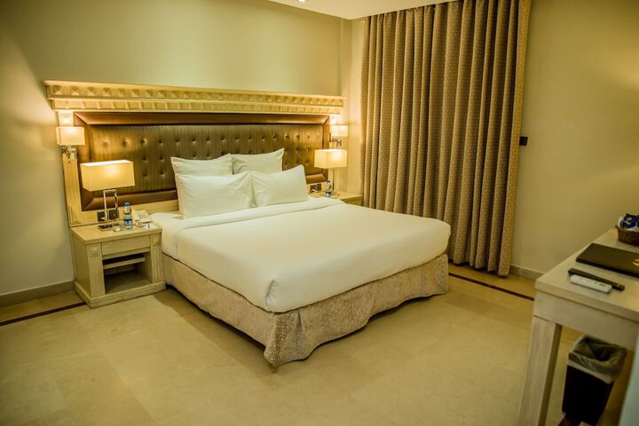 Room 13 of 51