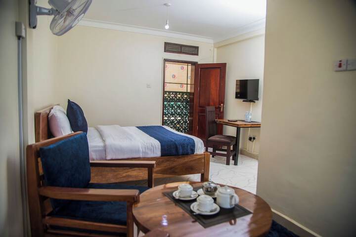 Room 27 of 61