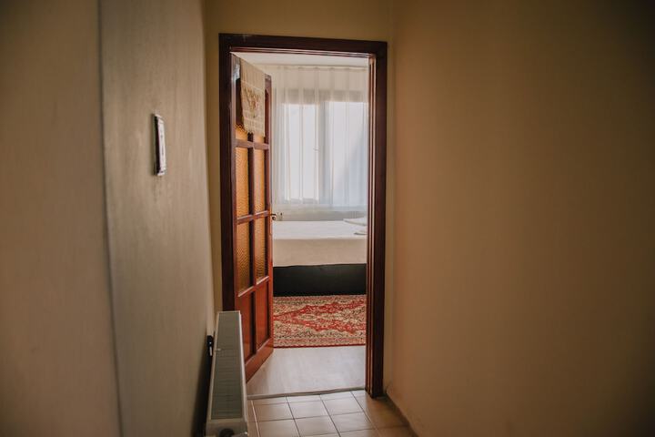 Room 5 of 25