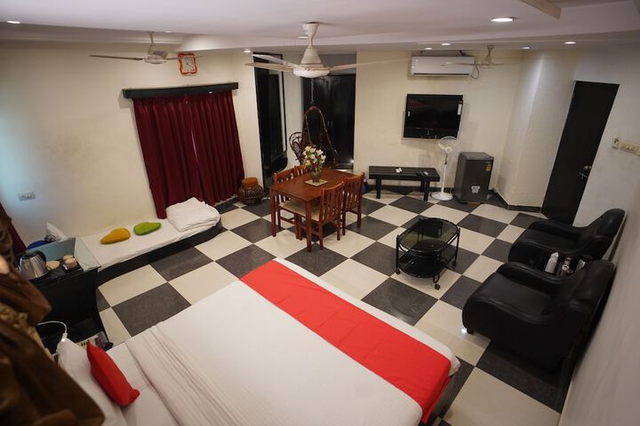 Room 14 of 44