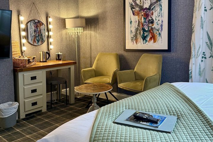 Room 5 of 61