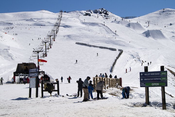 Snow and ski sports