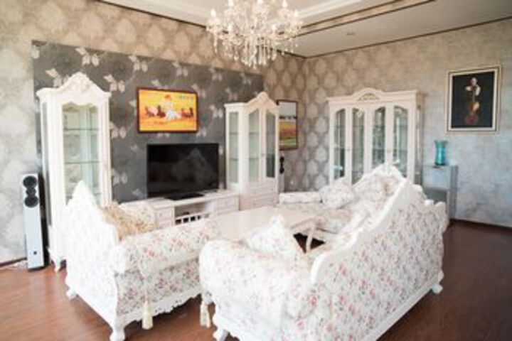 Room 16 of 24