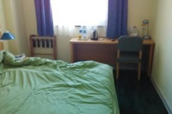 Room 15 of 35