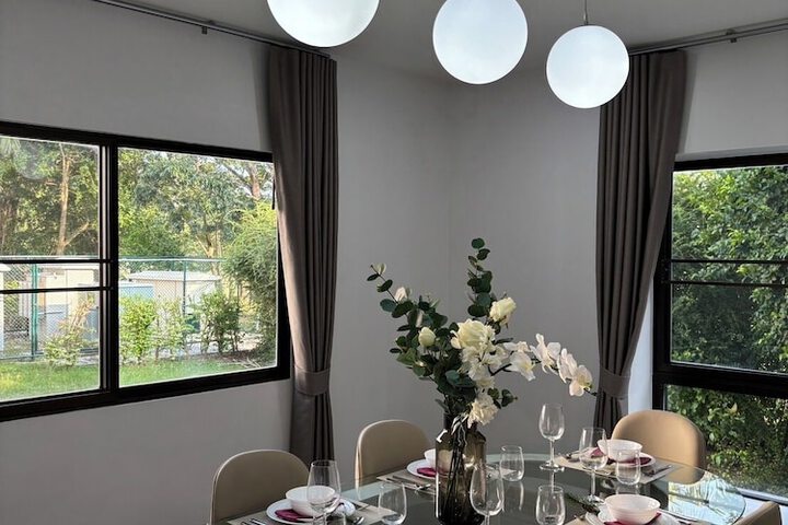 Room 8 of 38