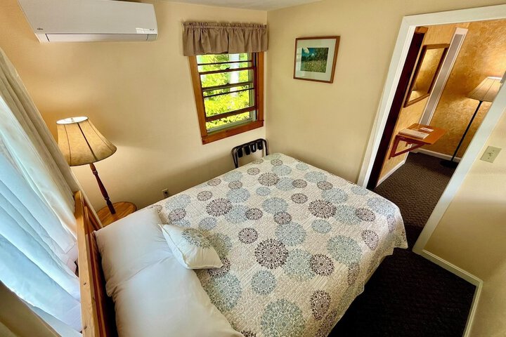 Room 22 of 106