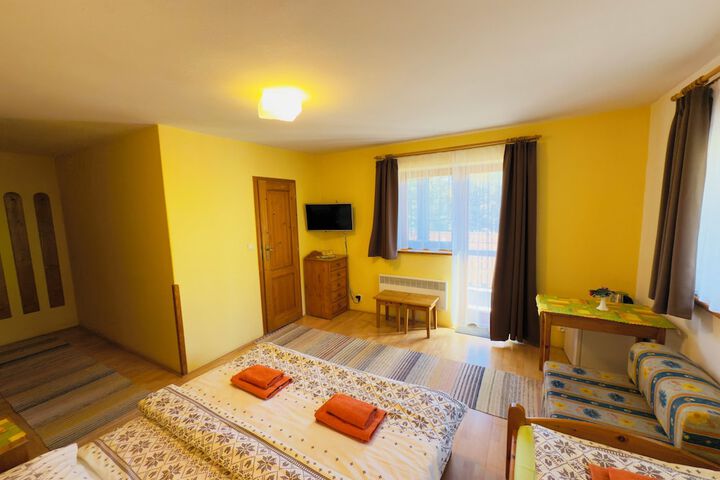 Room 16 of 52