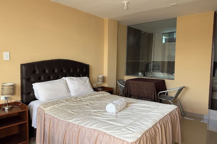 Room 7 of 17