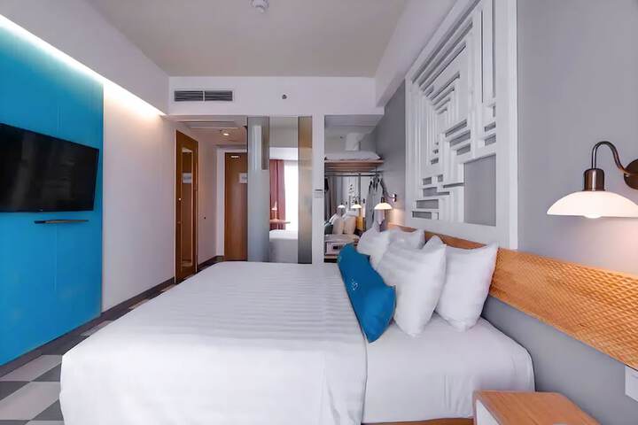 Room 11 of 79