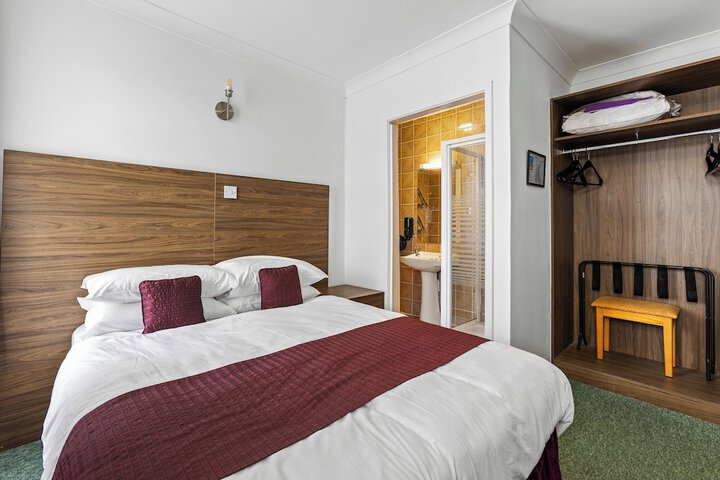 Room 15 of 20