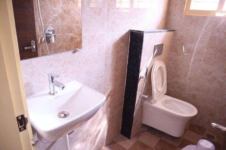 Room 15 of 22