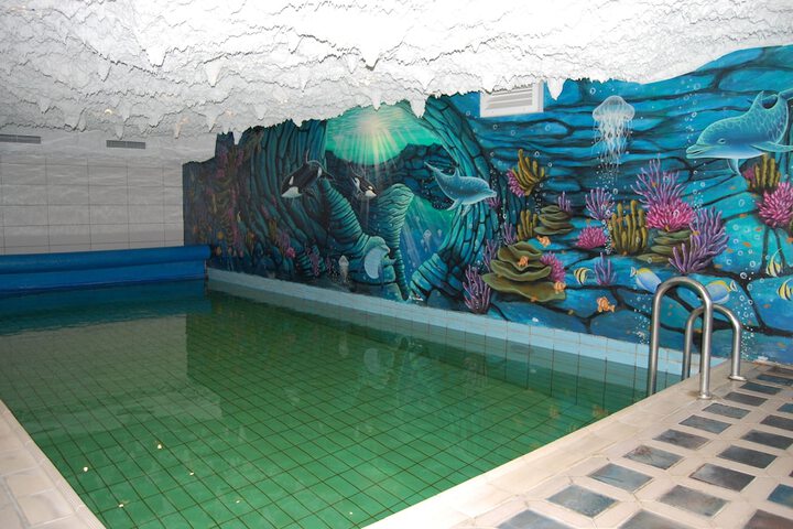 Pool 24 of 45