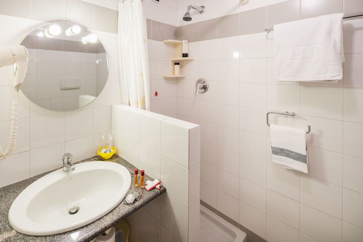 Room 20 of 45