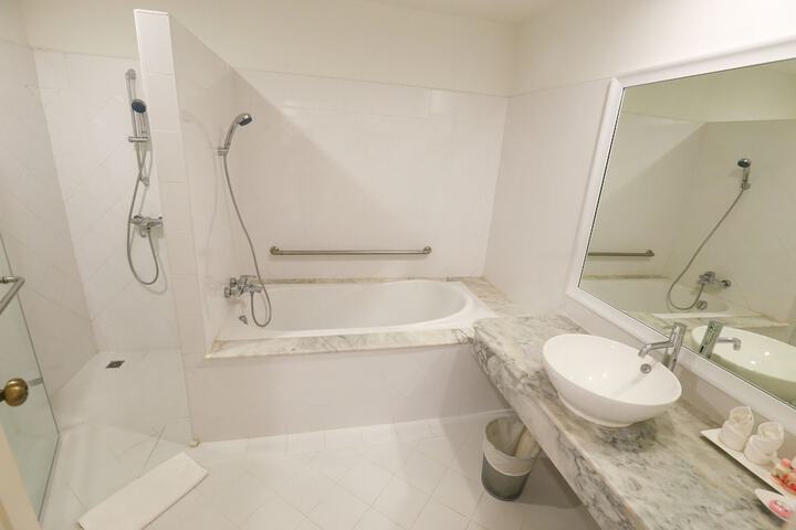 Bath Amenities