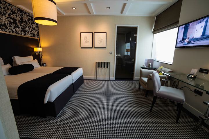 Room 37 of 72