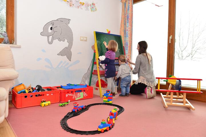 Childrens Activities 35 of 83