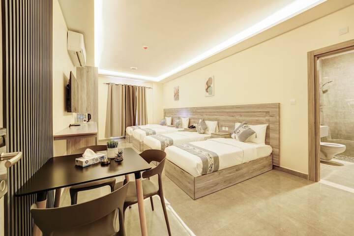 Room 21 of 34