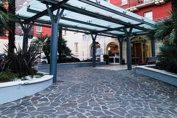Hotel 230 of 233