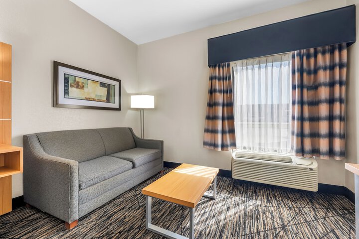 Room 14 of 35