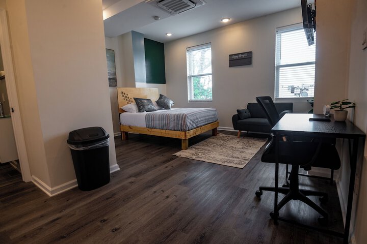 Room 10 of 126