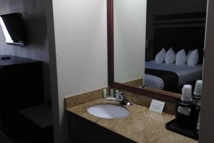Room 11 of 52