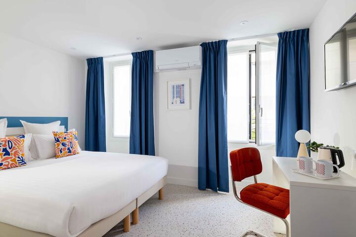 Room 21 of 39