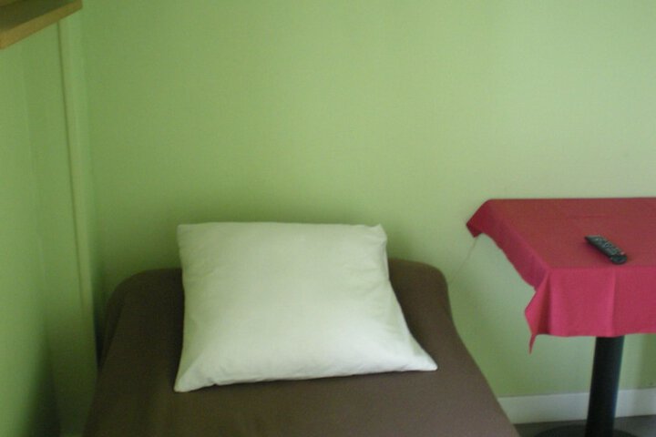 Room 6 of 45
