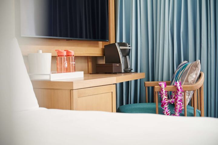 Room amenity