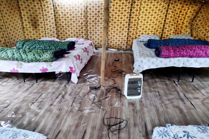 Room 12 of 15