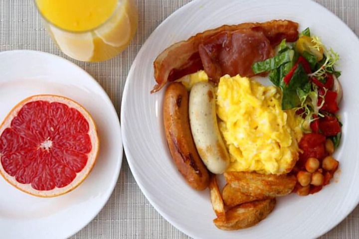 Breakfast buffet