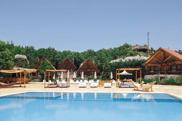 Wood Hills Hotel & Resort
