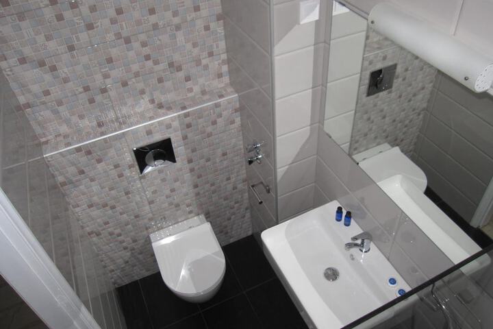 Room 30 of 41