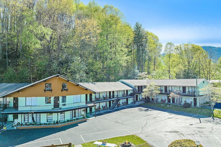 Hotel 65 of 65